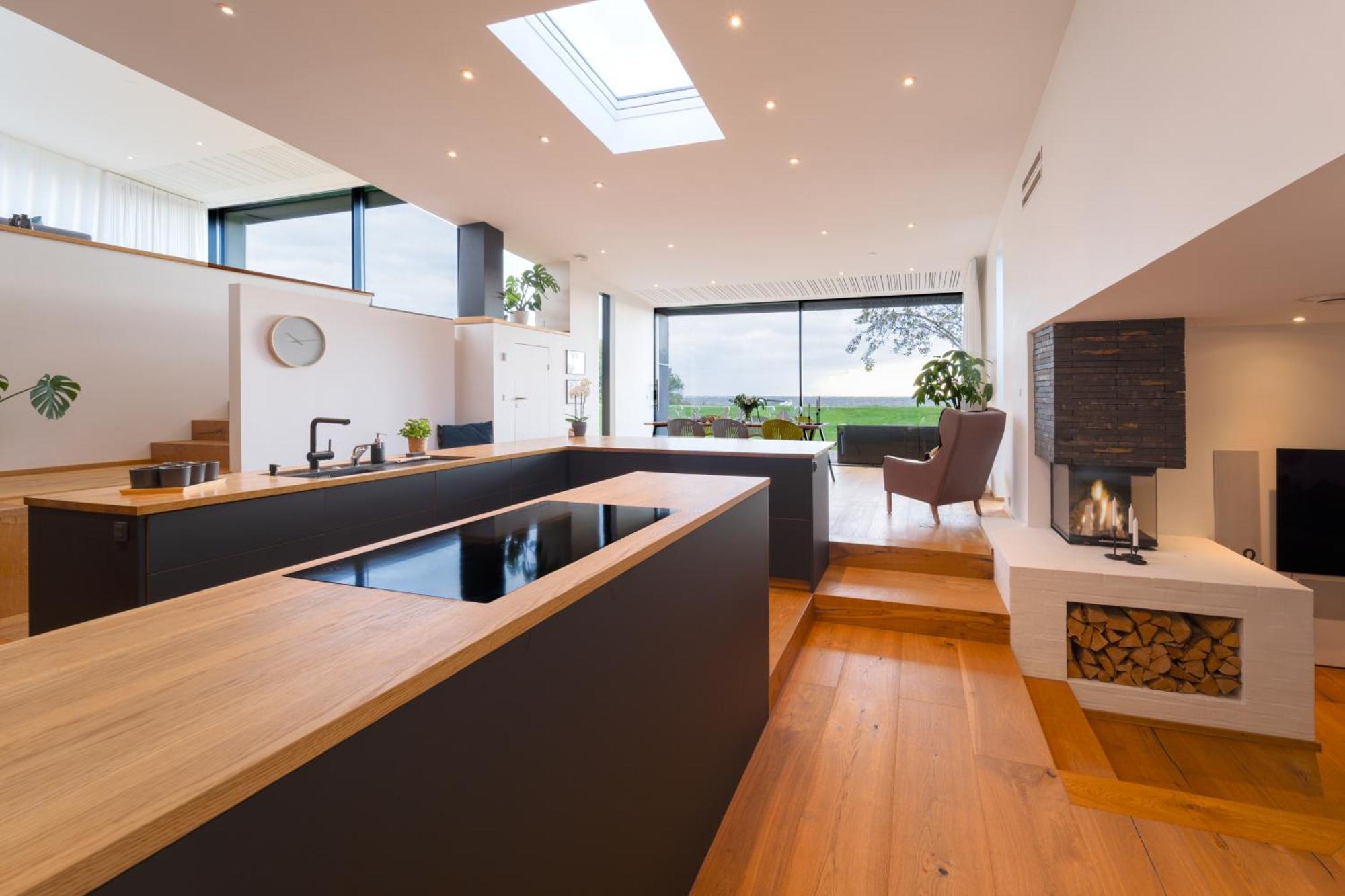Ocean View In First Row. Architectural Pearl Apartment *