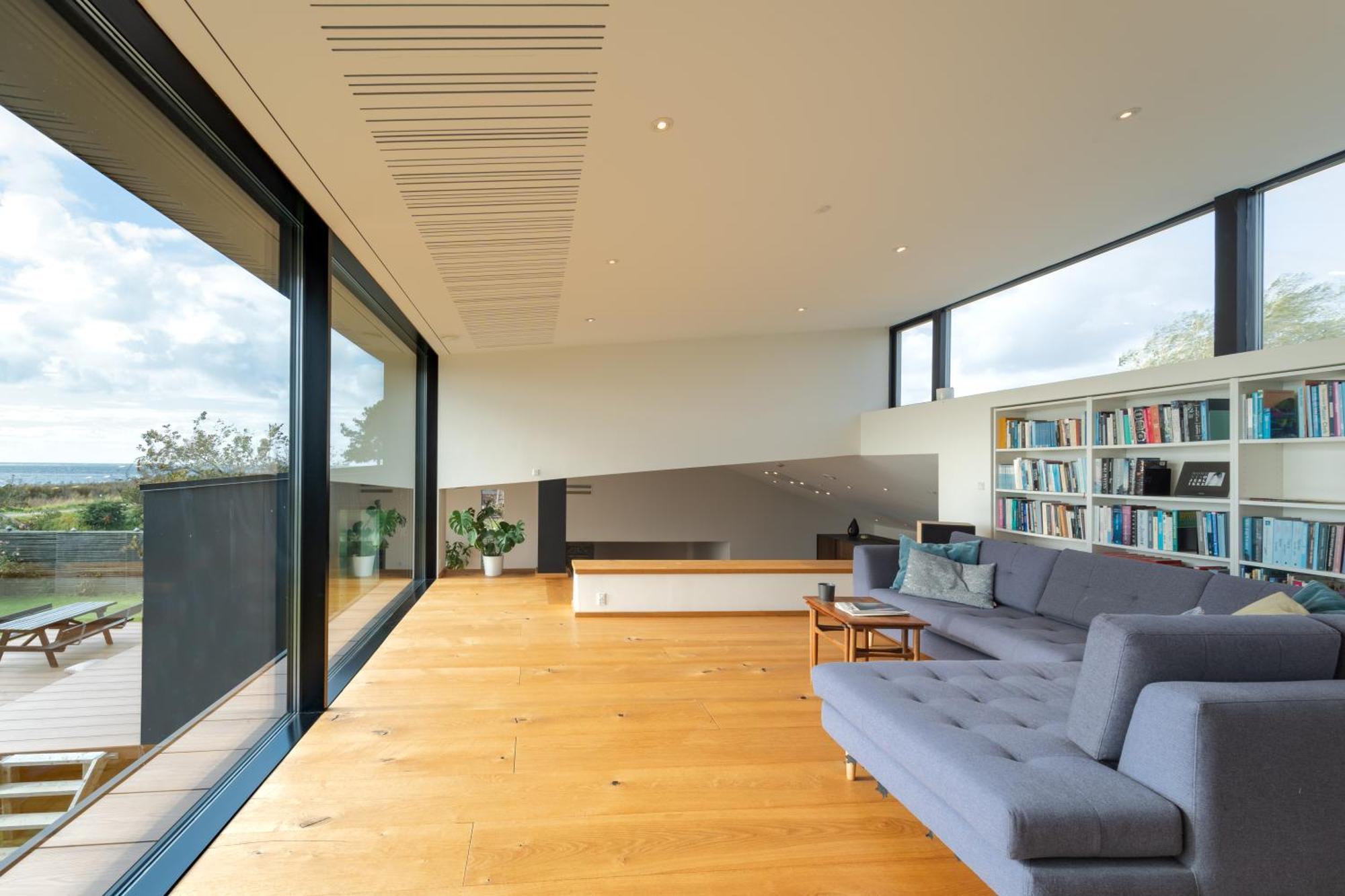 Apartment Ocean View In First Row. Architectural Pearl *